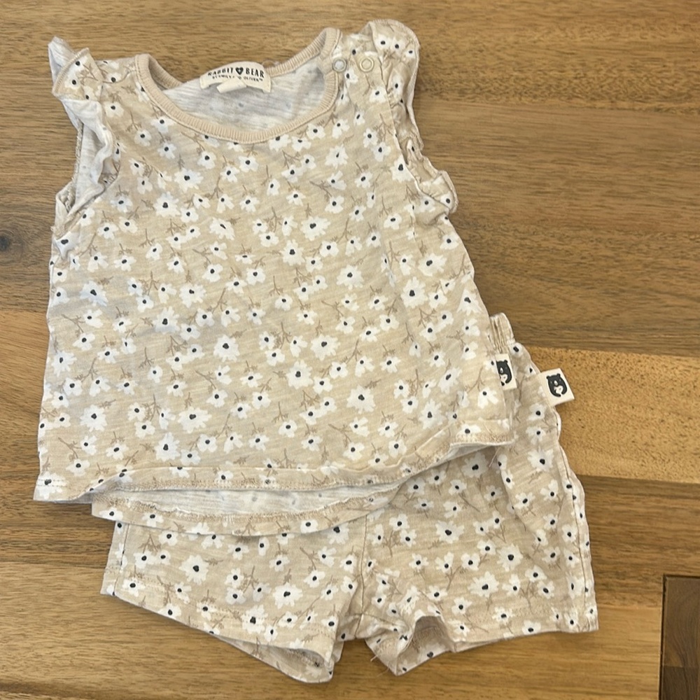 Floral shorts set